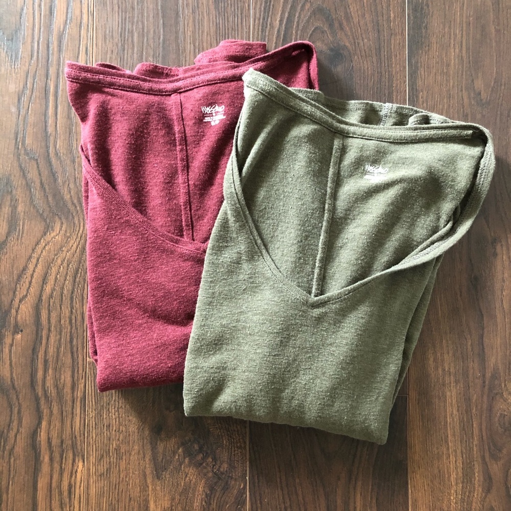Long Sleeve V Neck T-Shirt Bundle
